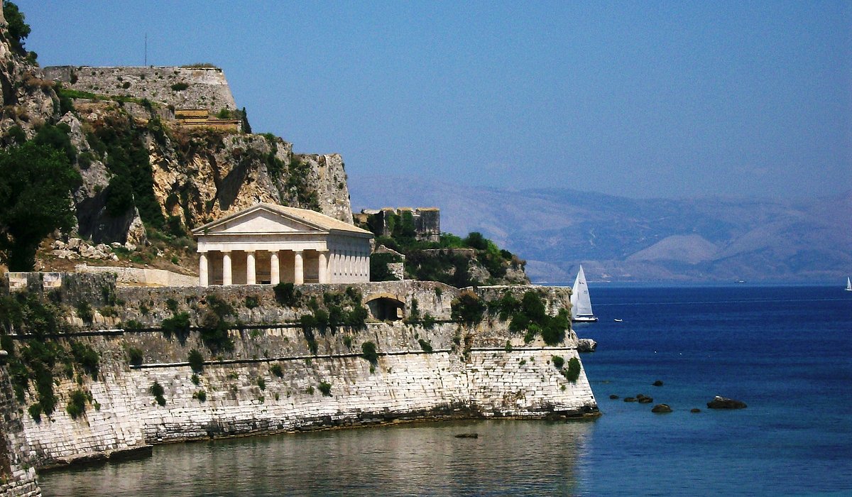 Corfu - voos do Porto